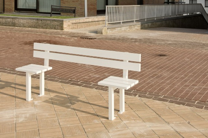 Modified-Benches-640x433_.jpg