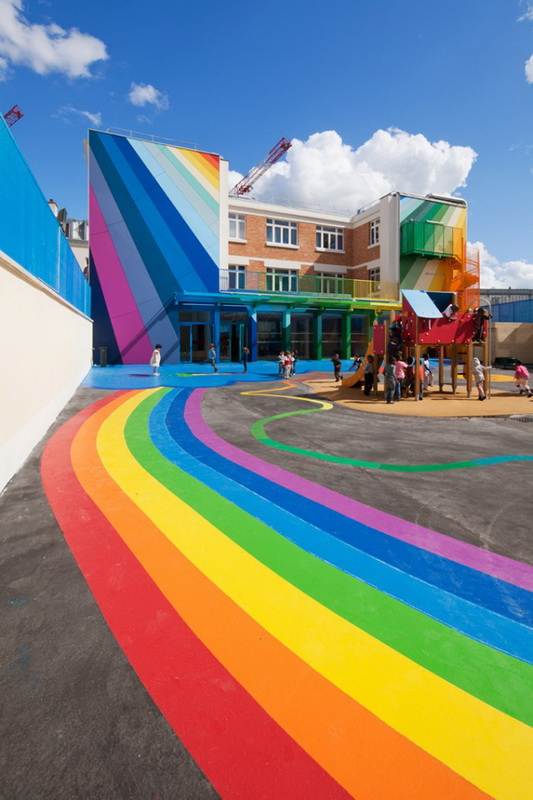 Colorful-French-School1-640x428.jpg