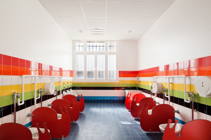 Colorful-French-School1-640x430.jpg