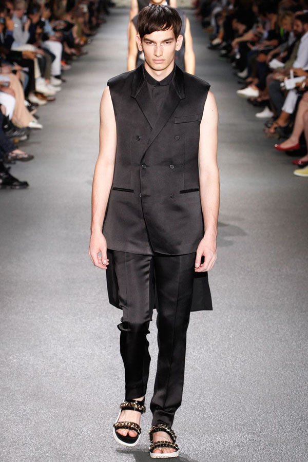 givenchy-spring-summer-2013-026.jpg