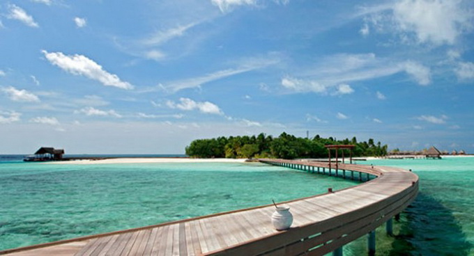 Idyllic-Hotel-Maldives-640x426.jpg