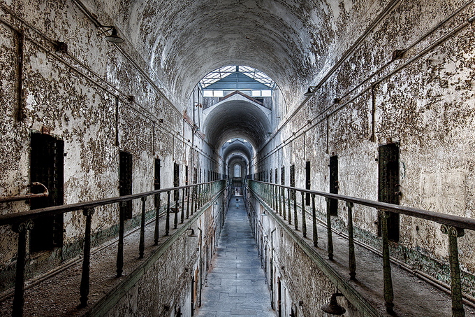 03Eastern State Pennitentiary Philadelphia1.jpg