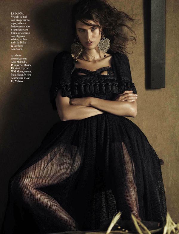 bianca-balti-vogue-spain-october-2012-10.jpg