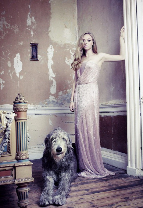 AmandaSeyfriedTheVanityFairUK08.jpg