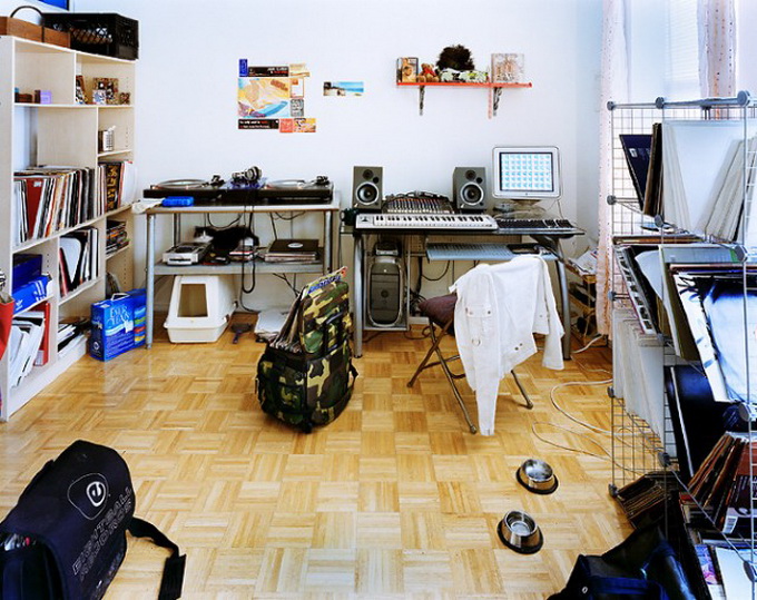 DJ-Bedroom-640x518.jpg