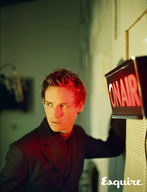 Eddie-Redmayne-On-Air1.gif