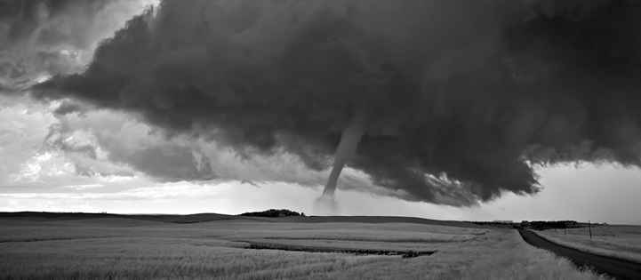 stormy-skies-by-mitch-dobrowner-01.jpg