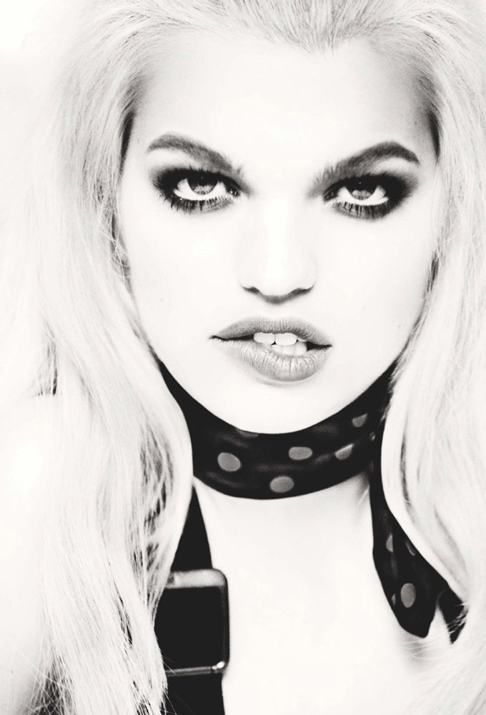 Daphne-Groeneveld-Numero-Ellen-Von-Unwerth-10.jpg