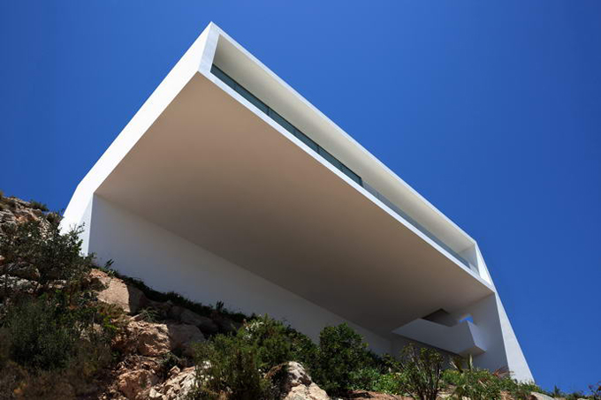 House-Cliff-Fran-Silvestre-04.jpg