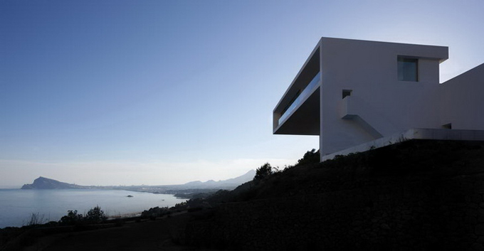 House-Cliff-Fran-Silvestre-06.jpg