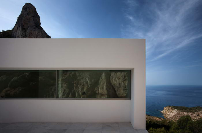 House-Cliff-Fran-Silvestre-11.jpg