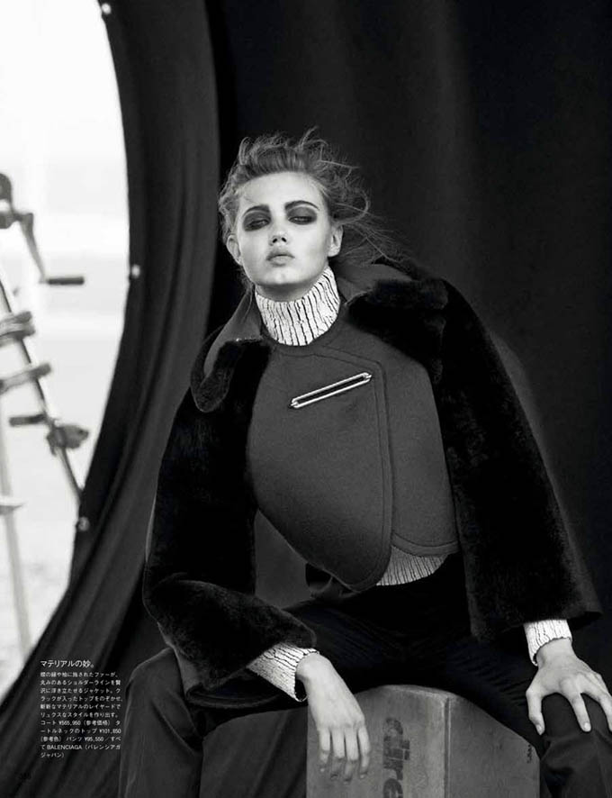 Lindsey-Wixson-Vogue-Japan-Peter-Lindbergh-04.jpg