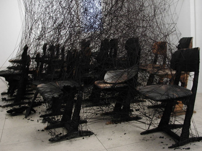 chiharu-shiotas-installations-01-600x908.jpg