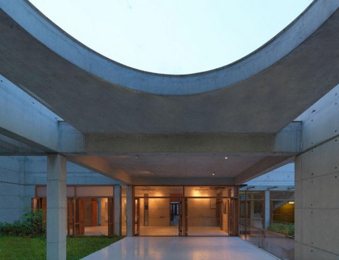 600x461xarchitecture-residencia-sa-shatotto-7-600x461.jpg.pagespeed.ic.lTx11pslJS_.jpg