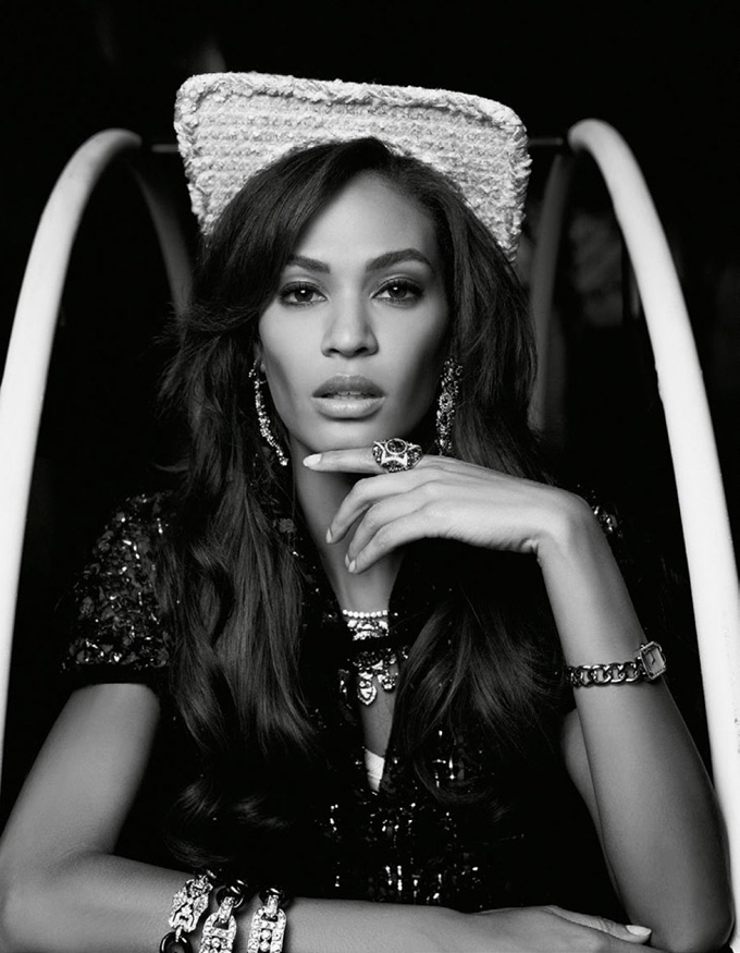 Joan-Smalls-Vogue-Spain-Karl-Lagerfeld-02.jpg