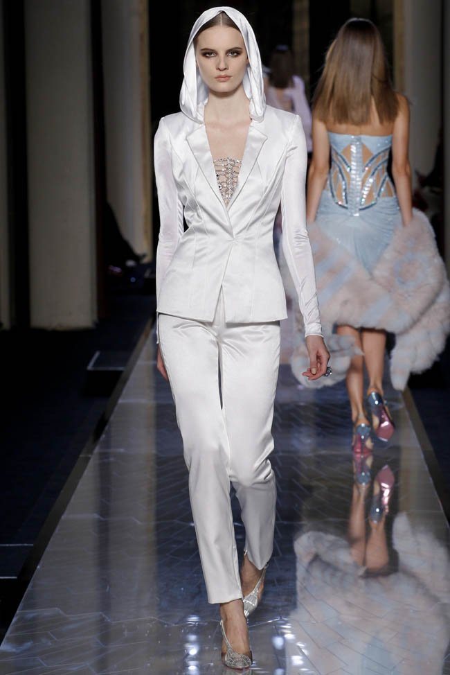 atelier-versace-spring-2014-10.jpg