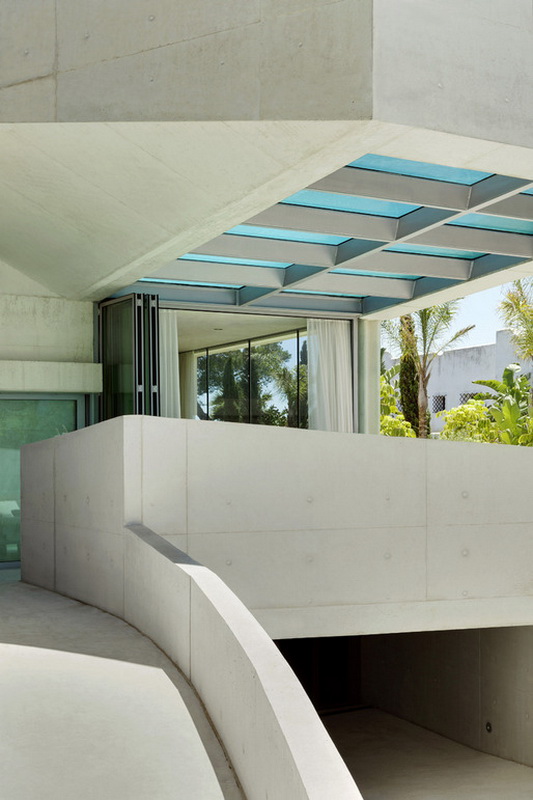 Jellyfish-House_Weil-Arets-Architects_01-600x401.jpg