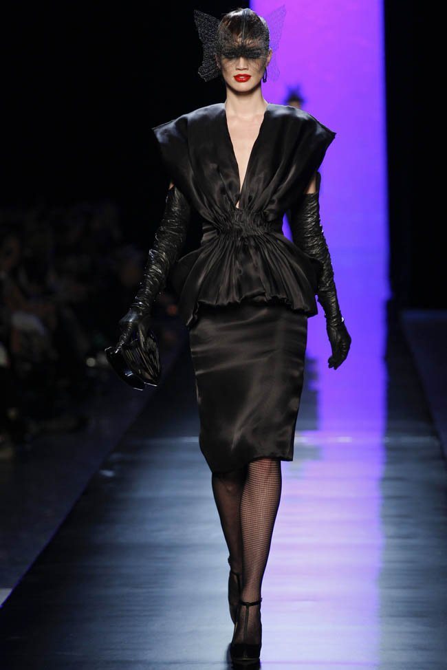 jean-paul-gaultier-haute-couture-spring-2014-show1.jpg