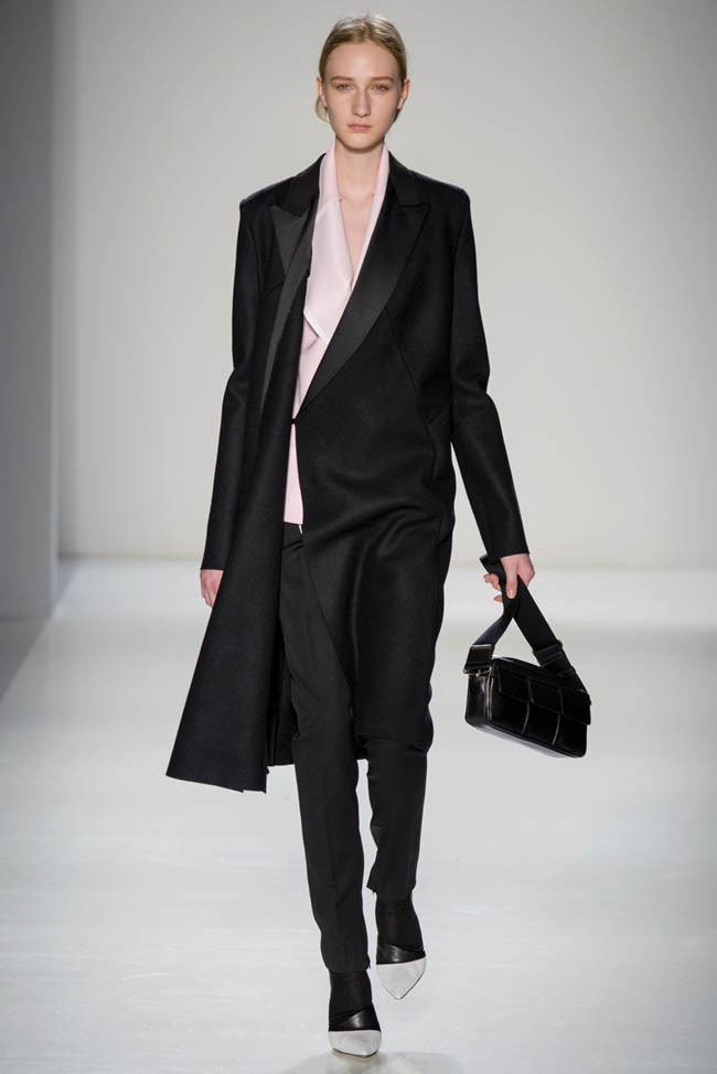 victoria-beckham-fall-winter-2014-show20.jpg