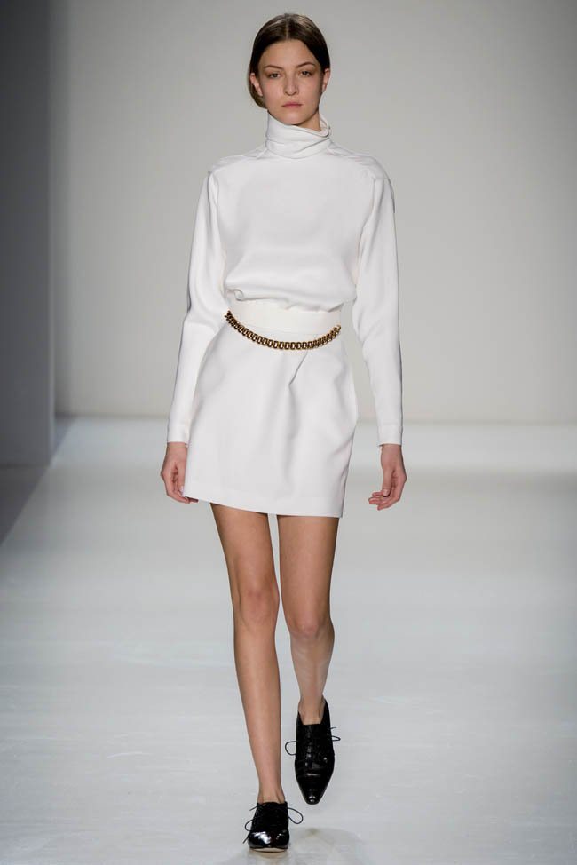 victoria-beckham-fall-winter-2014-show9.jpg