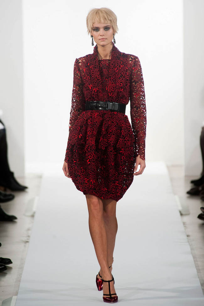 oscar-de-la-renta-fall-winter-2014-show26.jpg