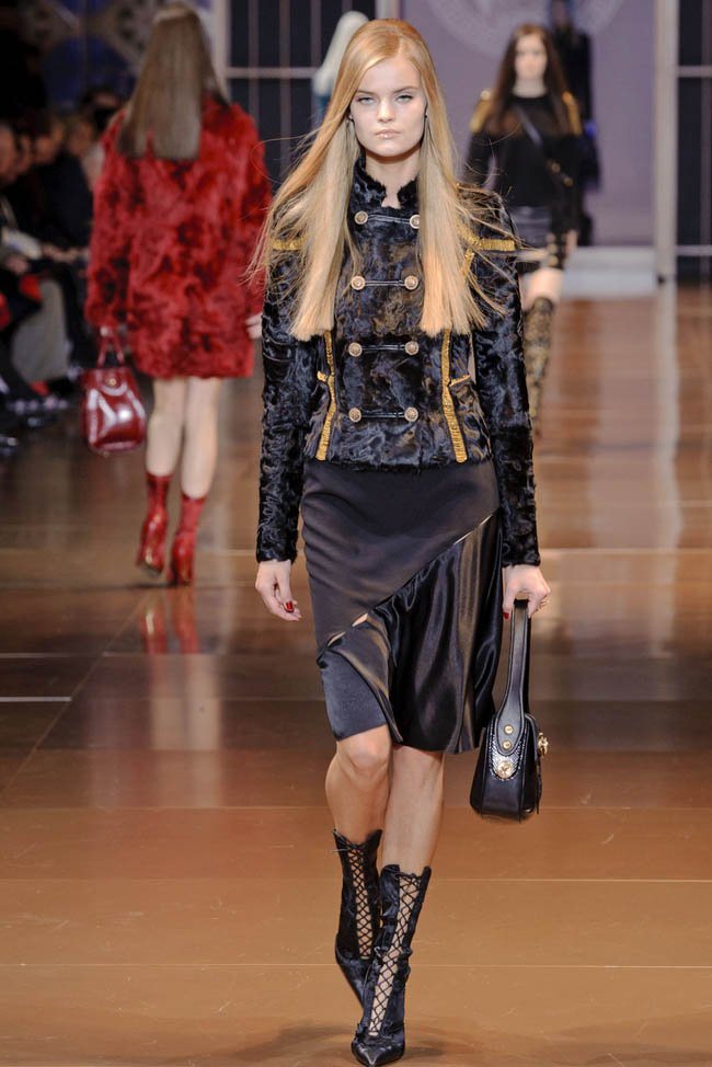 versace-fall-winter-2014-show18.jpg