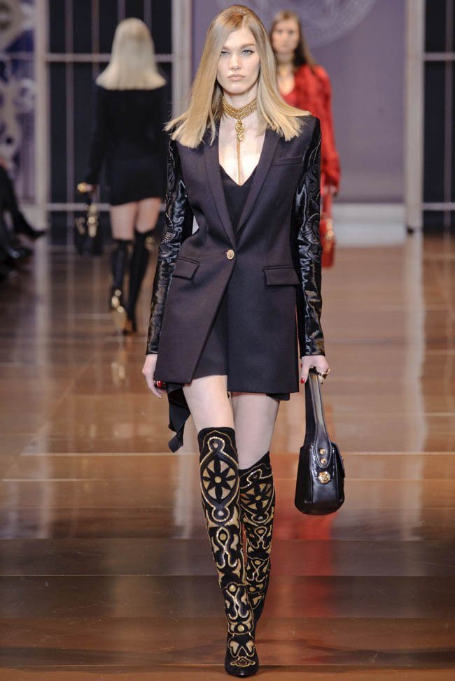 versace-fall-winter-2014-show22.jpg