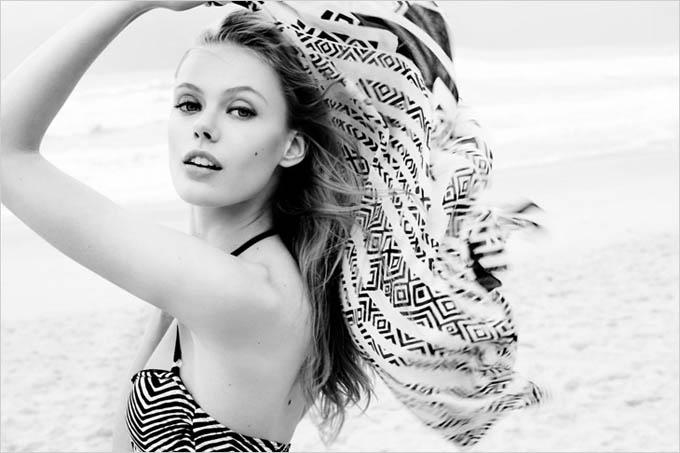 Frida-Gustavsson-Reserved-Spring-Summer-2014-07.jpg