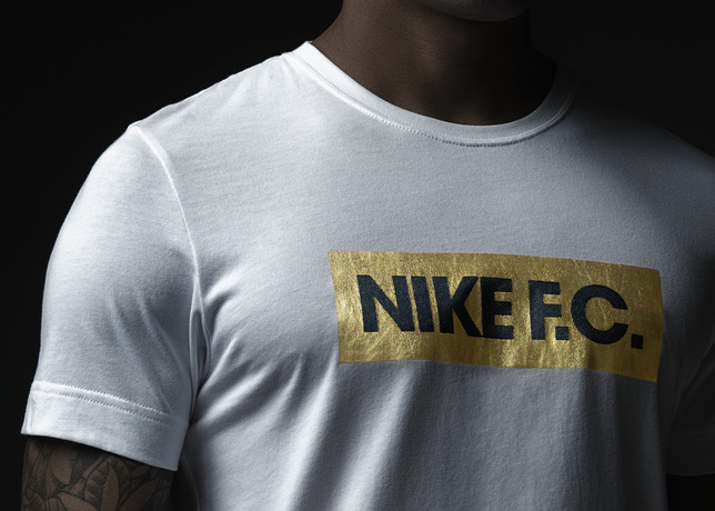 Su14_NSW_NikeFC_GloryTee_White_002_28874.jpg