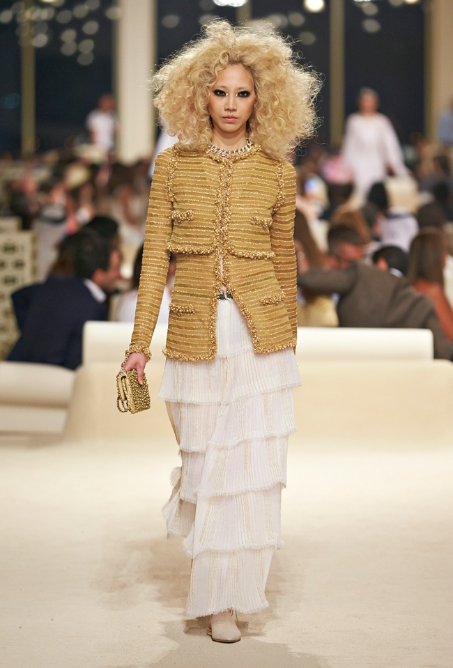 chanel-cruise-2015-show-photos-73.jpg