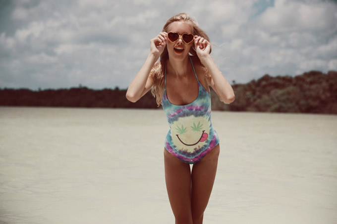 wildfox-swim-shoot10.jpg