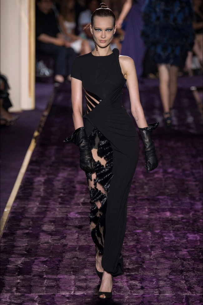 atelier-versace-2014-fall-haute-couture-show14.jpg