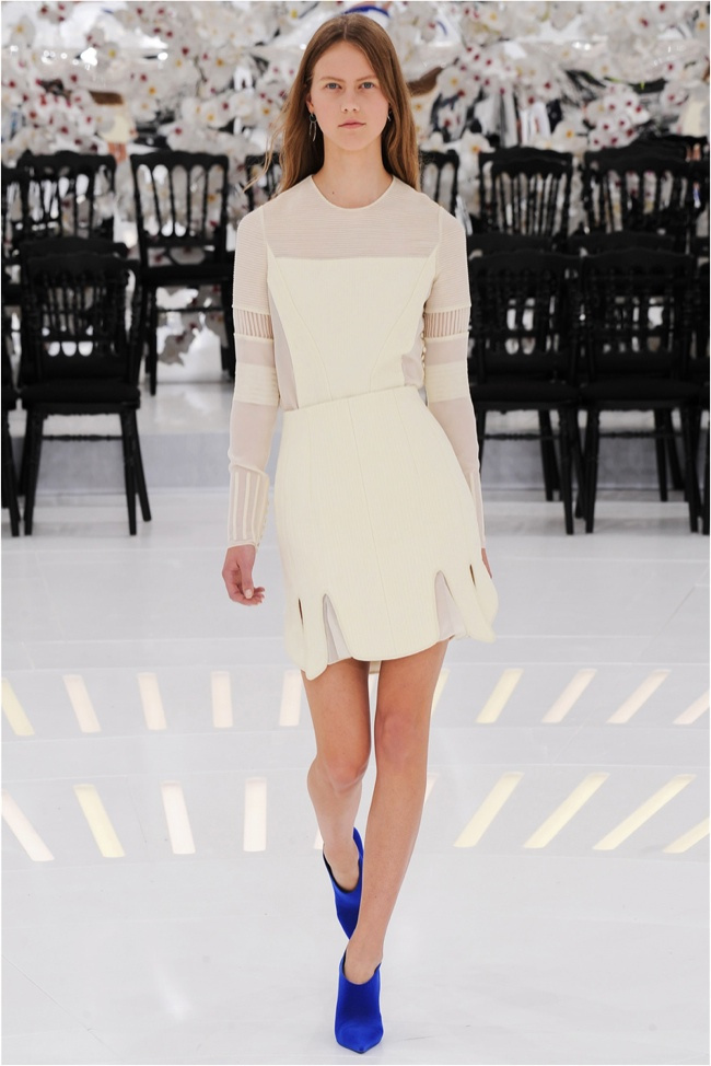 dior-2014-fall-haute-couture-show-photos33.jpg