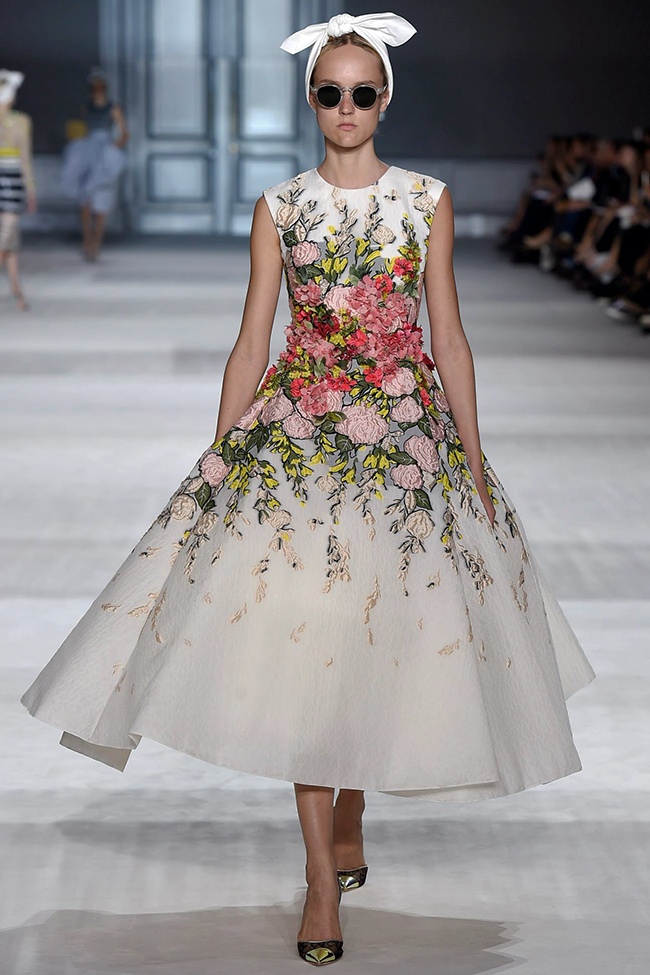 giambattista-valli-fall-2014-haute-couture-show10.jpg