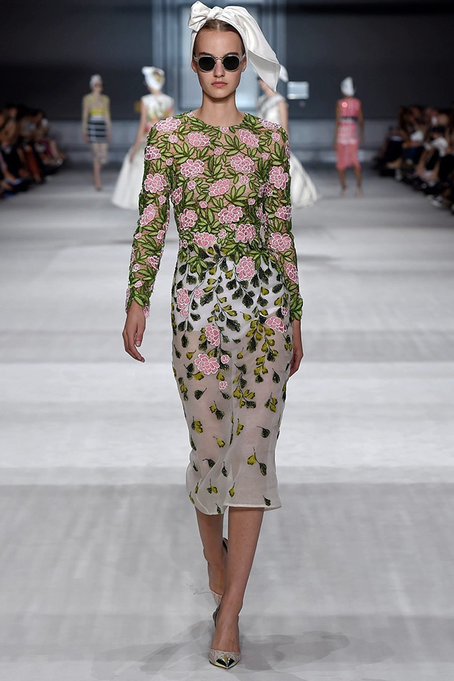 giambattista-valli-fall-2014-haute-couture-show11.jpg