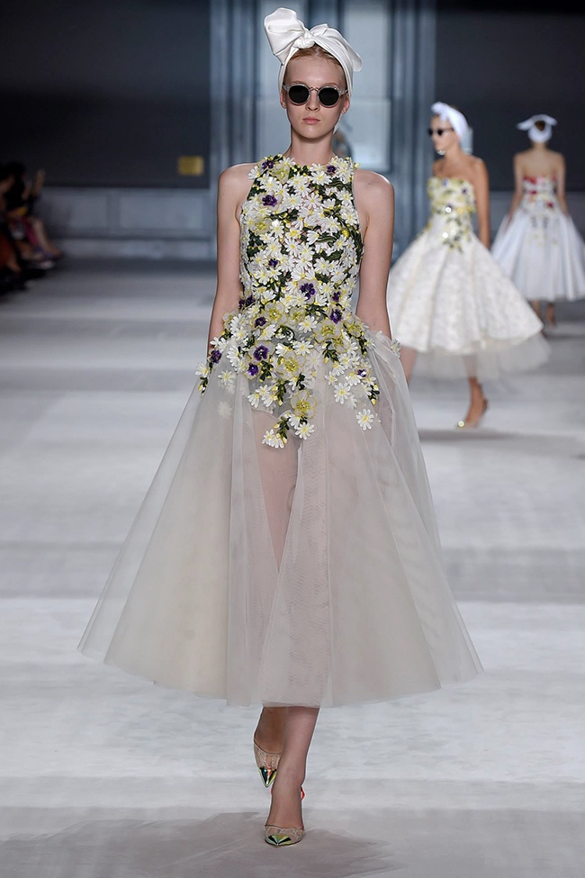 giambattista-valli-fall-2014-haute-couture-show15.jpg