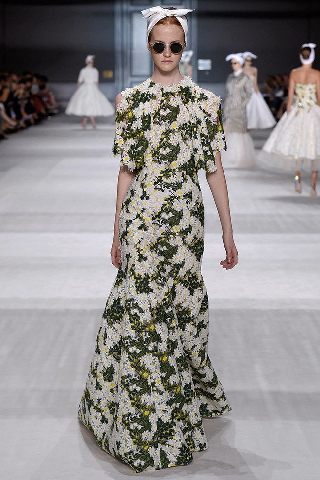 giambattista-valli-fall-2014-haute-couture-show17.jpg