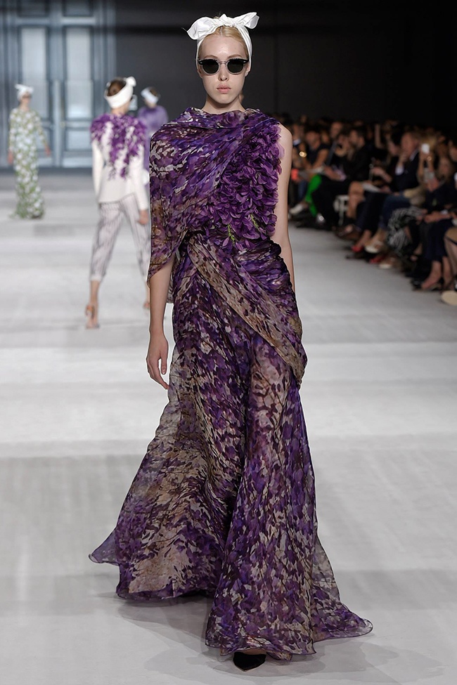 giambattista-valli-fall-2014-haute-couture-show24.jpg