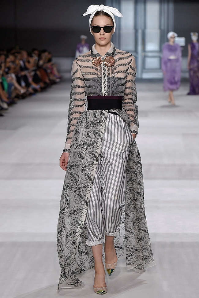 giambattista-valli-fall-2014-haute-couture-show26.jpg