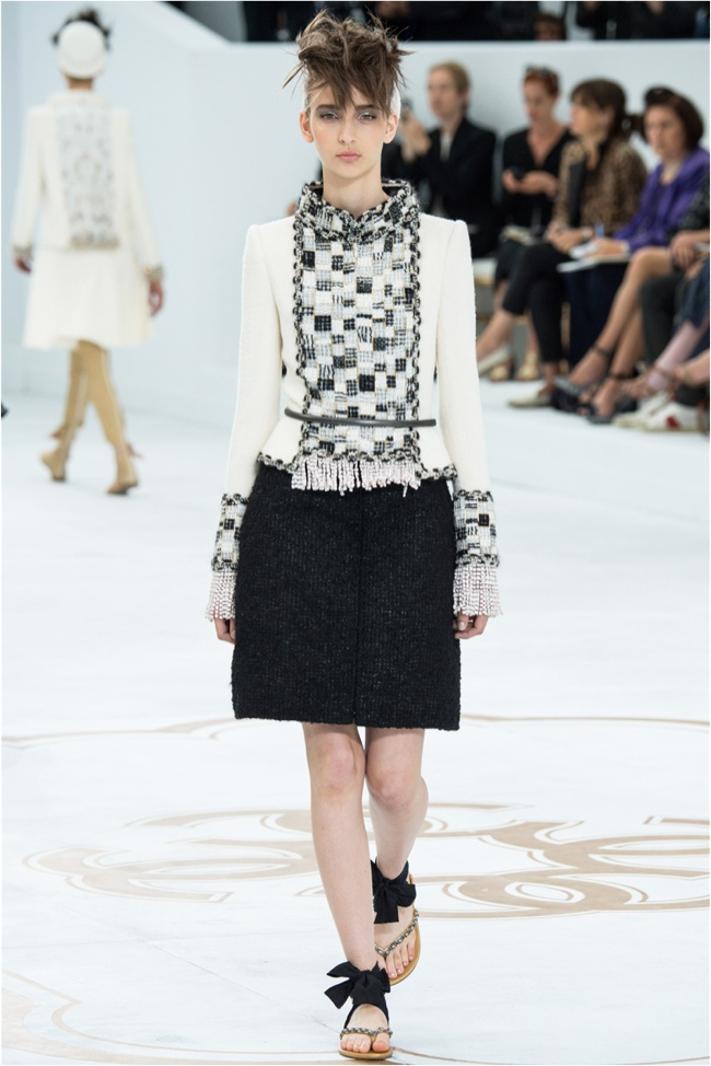 chanel-haute-couture-2014-fall-show1.jpg