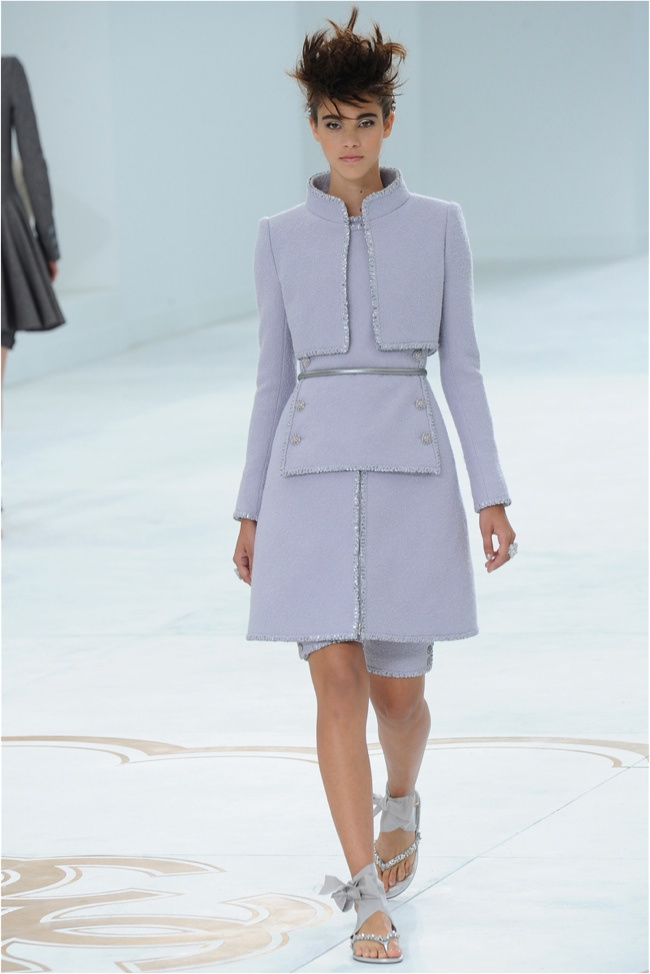 chanel-haute-couture-2014-fall-show12.jpg