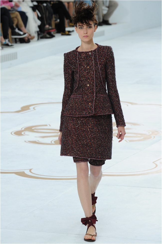 chanel-haute-couture-2014-fall-show19.jpg