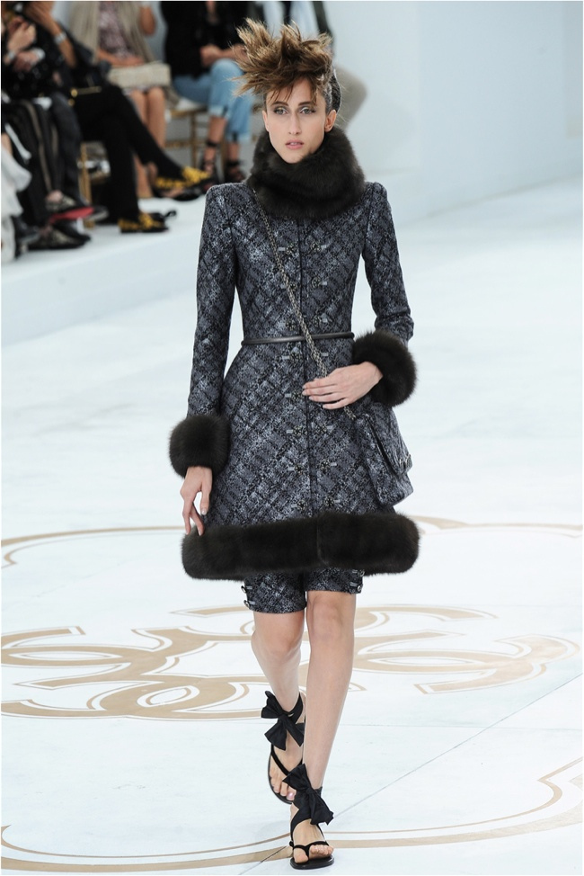 chanel-haute-couture-2014-fall-show8.jpg