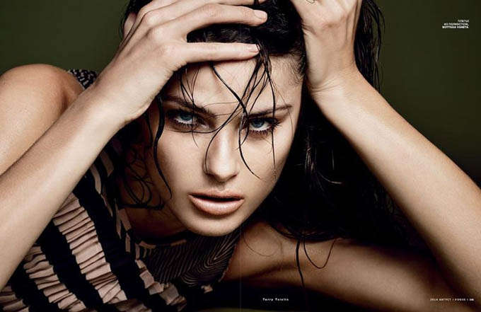 Isabeli-Fontana-Vogue-Russia-Terry-Tsiolis-08.jpg