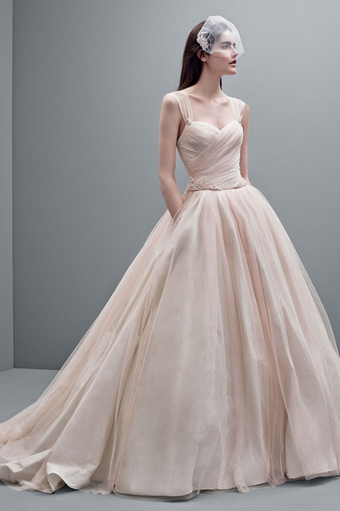 vera-wang-fall-2014-bridal-dresses4.jpg