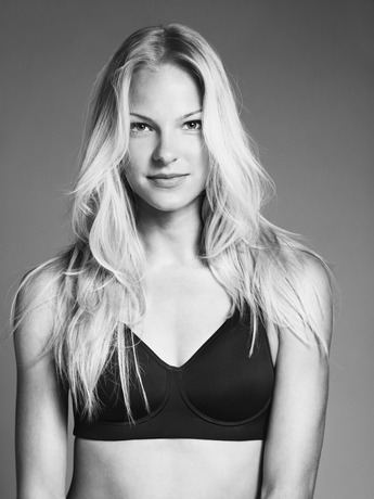 Darya_Klishina_Nike_Pro_Rival_Bra_2_large.jpg