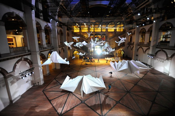 Giga-Origami-Installation1-640_5.jpg