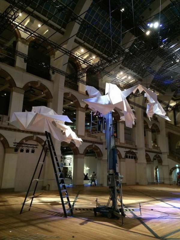 Giga-Origami-Installation1-640_7.jpg