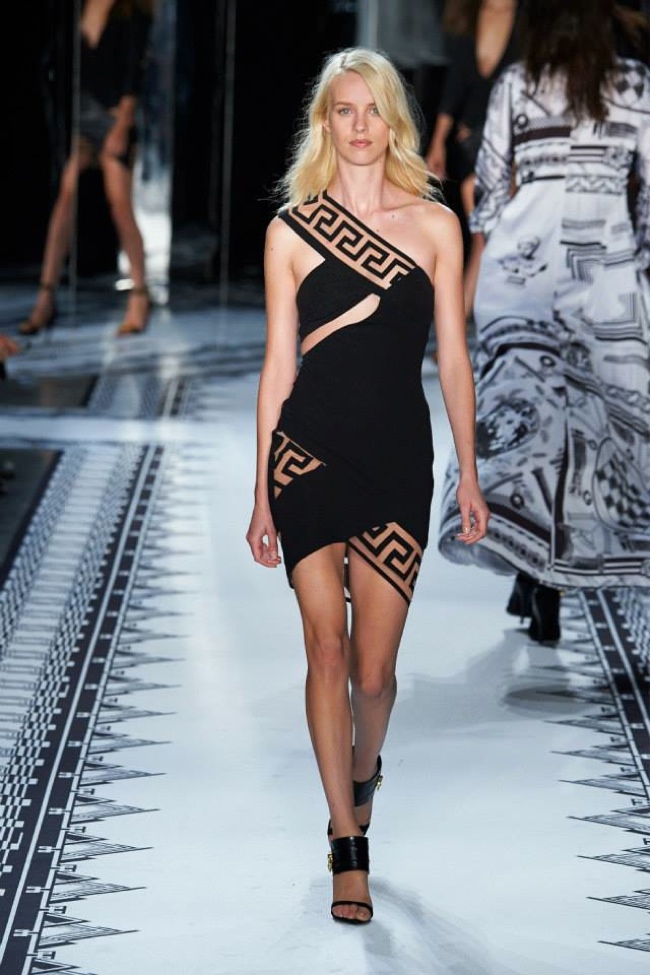 versus-versace-2015-spring-summer-runway-show32.jpg