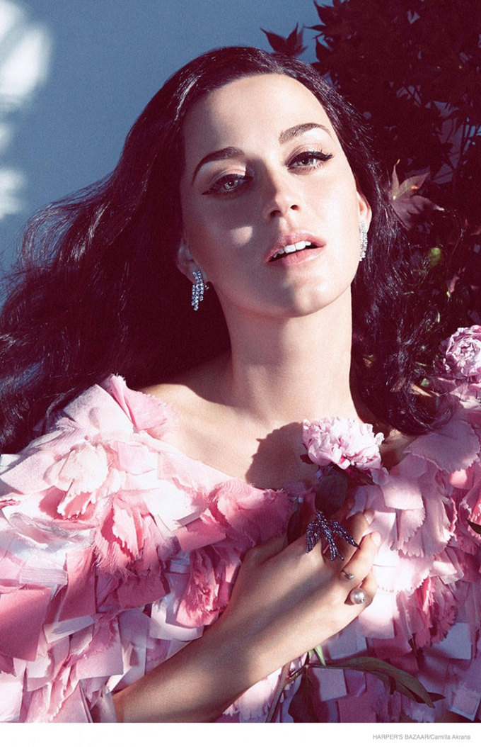 katy-perry-harpers-bazaar-2014-shoot03-774x1200.jpg